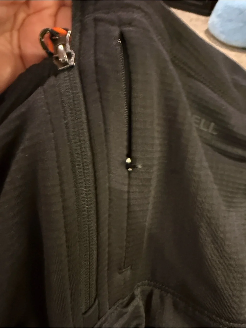Merrell NWT Men's Black Quarter-Zip Performance Pullover. Size M